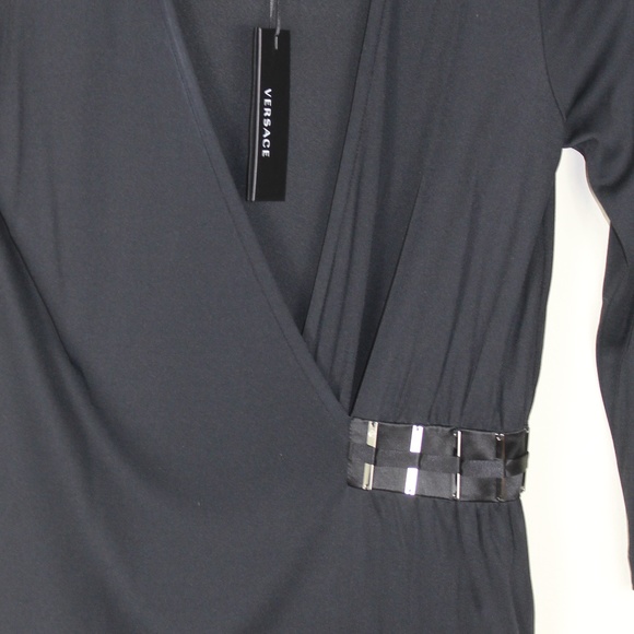 Versace Top. - Picture 3 of 8